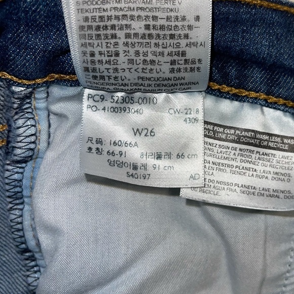 Levi’s High Rise Raw Hem Wedgie Skinny Jeans| 26 - Picture 5 of 8